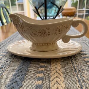 Gravy Boat by Roscher & Co- the Hera Collection